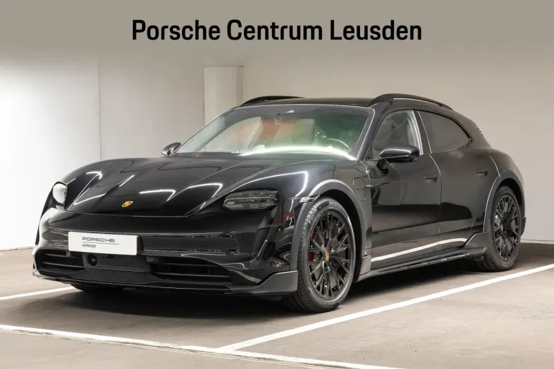 Porsche Taycan (2023)