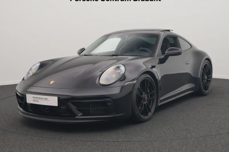 Porsche 911 (2024)