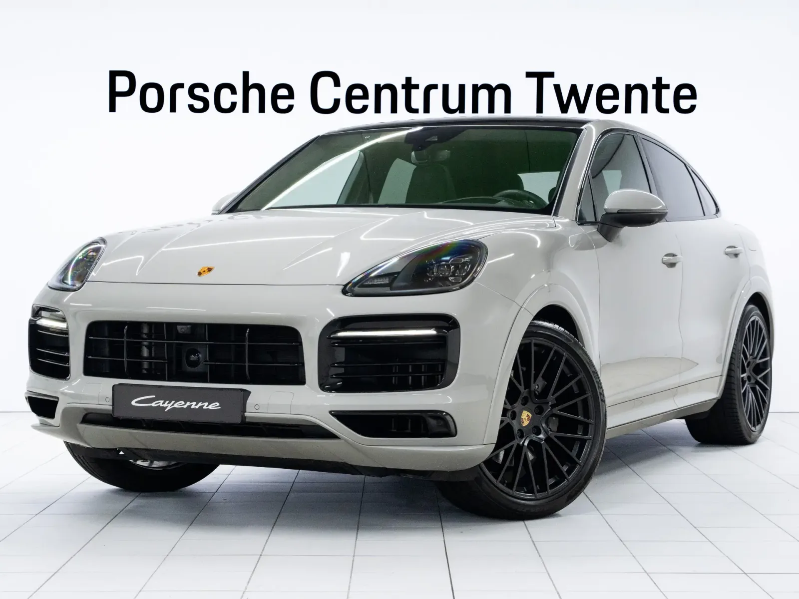 Porsche Cayenne (2023) — foto 1