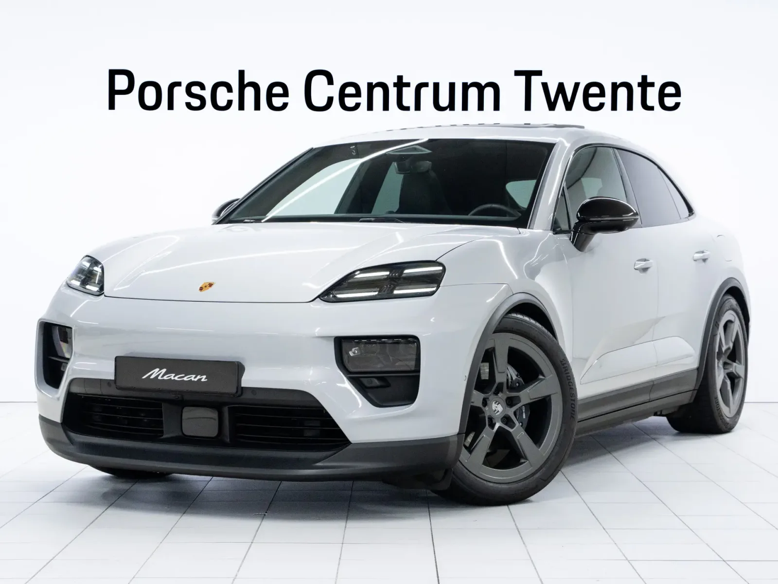 Porsche Macan (2025) — foto 1