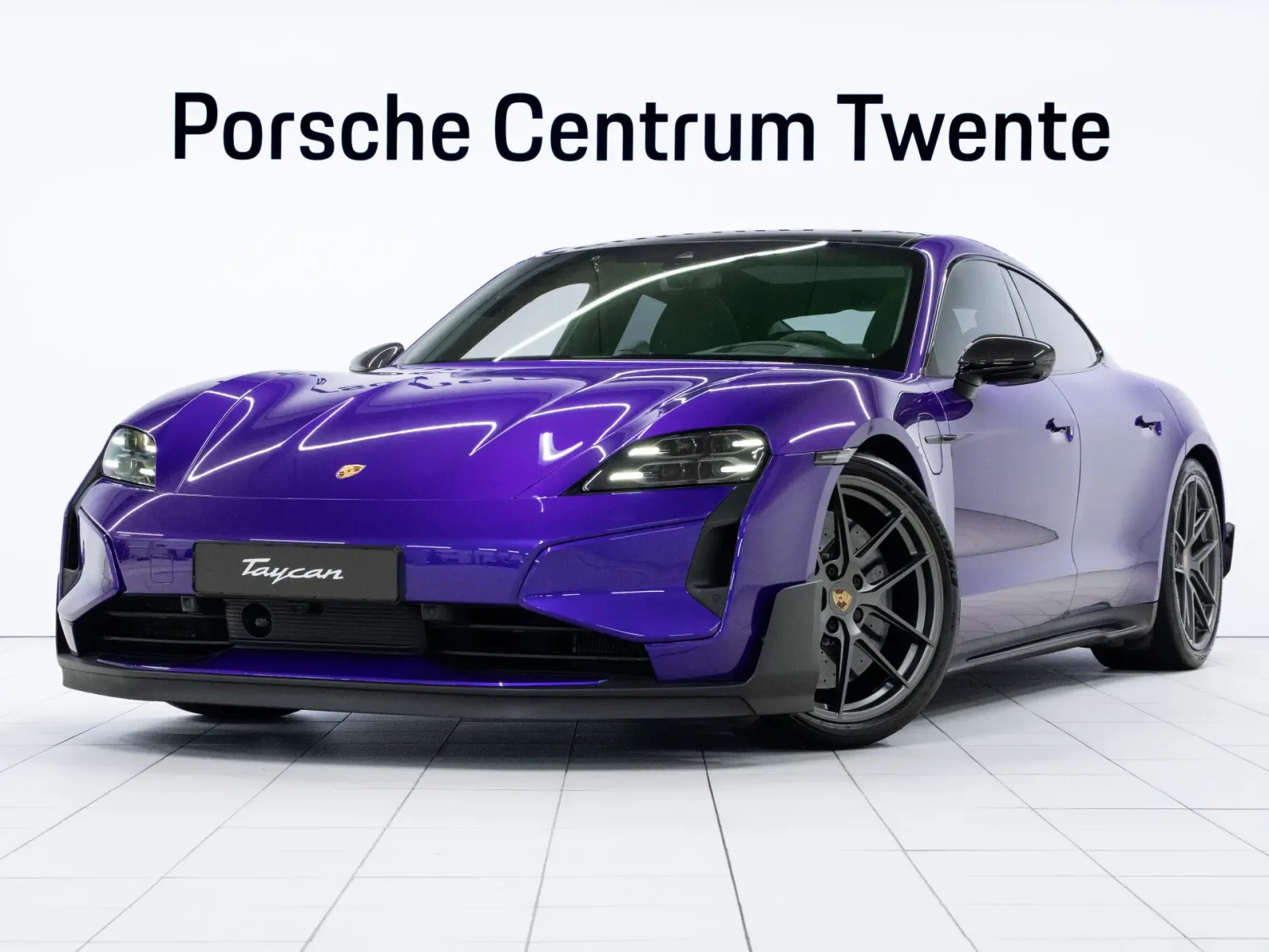 Porsche Taycan (2024) — foto 1