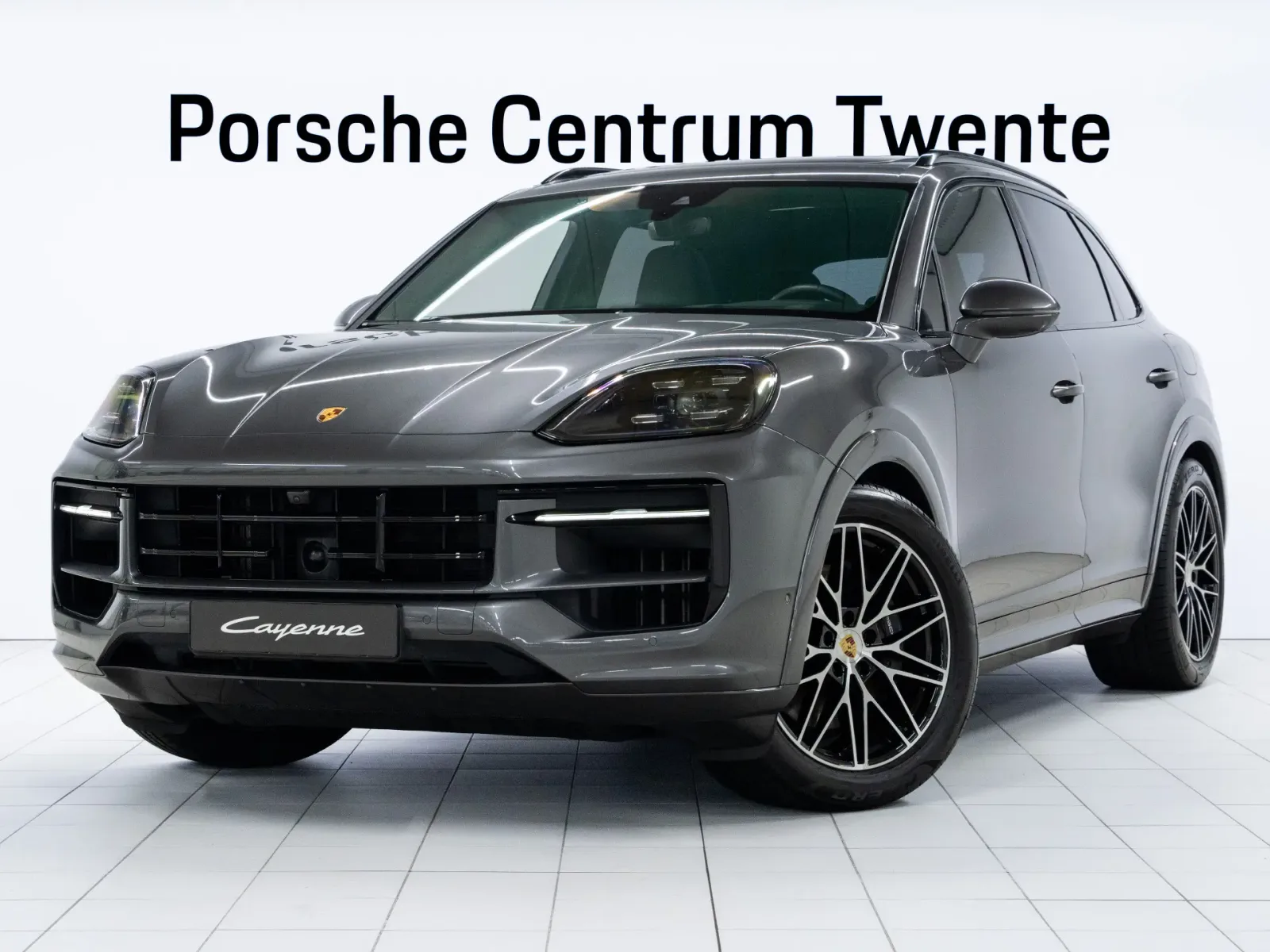 Porsche Cayenne (2023) — foto 1