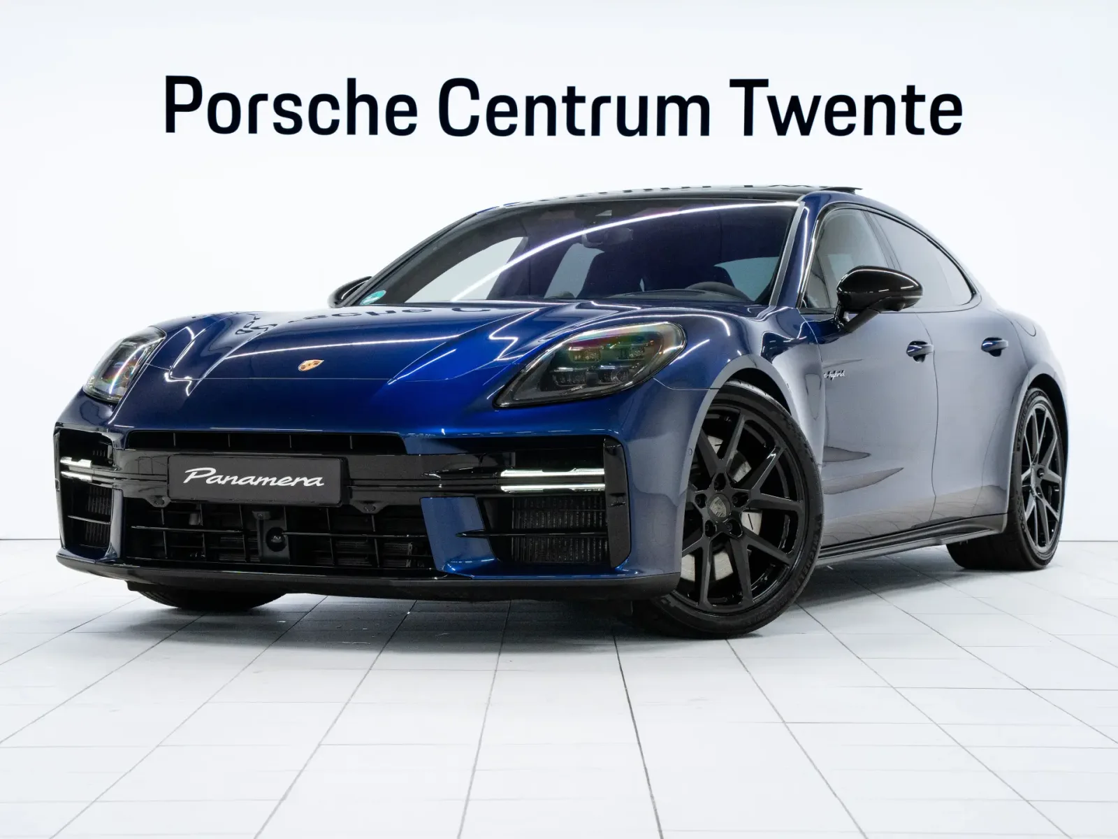 Porsche Panamera (2024) — foto 1