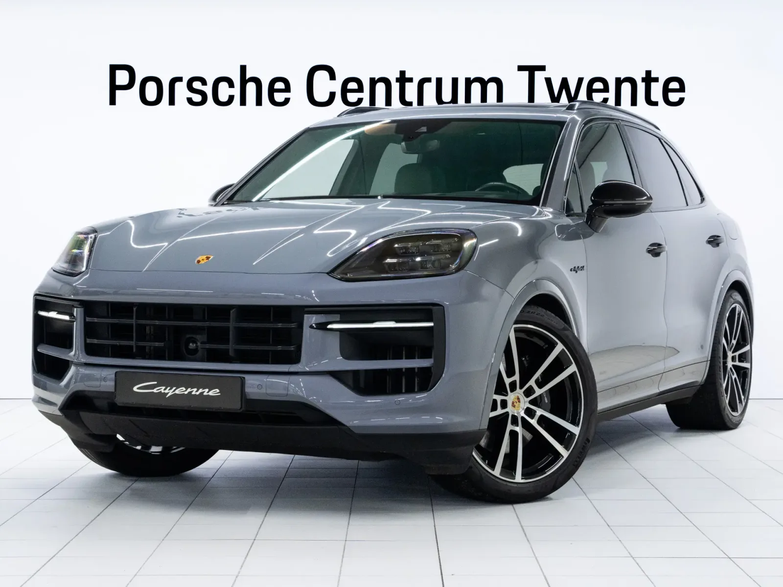 Porsche Cayenne (2023) — foto 1