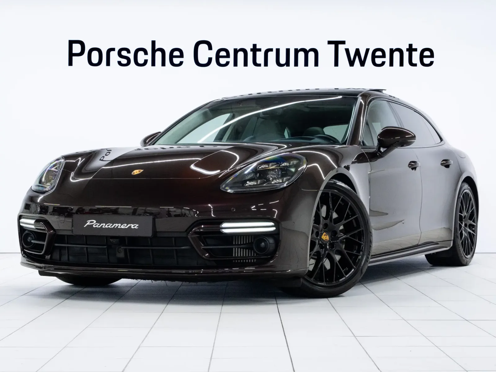 Porsche Panamera (2023) — foto 1