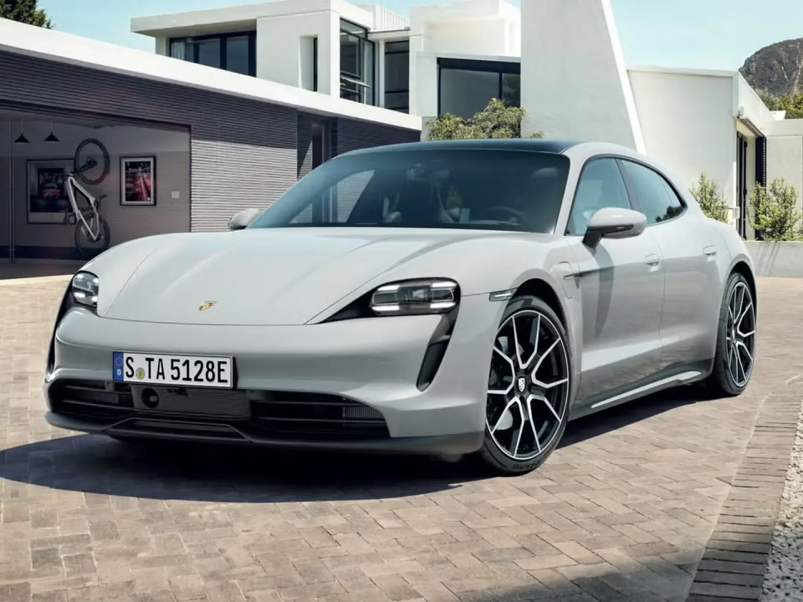 Porsche Taycan Sport Turismo (2023) — foto 1
