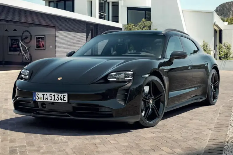 Porsche Taycan (2023)