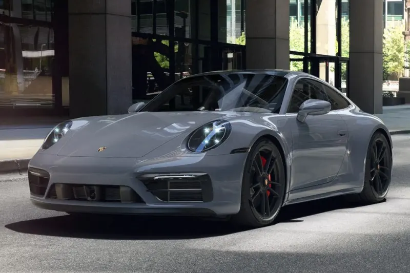 Porsche 911 (2023)
