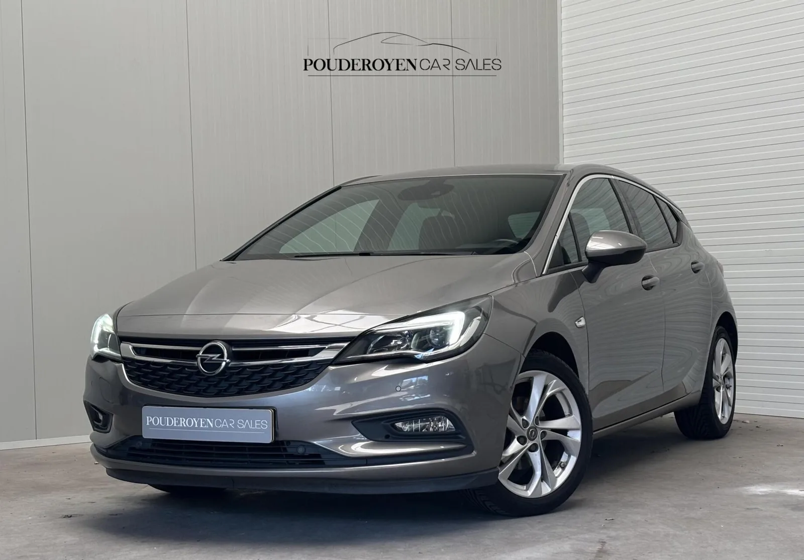 Opel Astra (2016) — foto 1