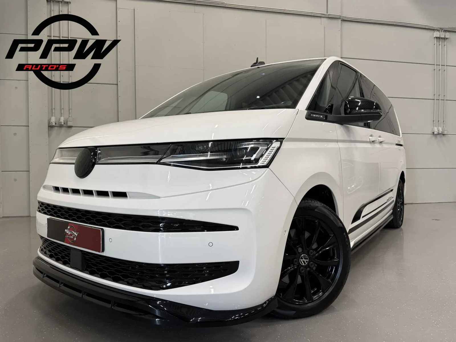 Volkswagen Multivan (2022) — foto 1