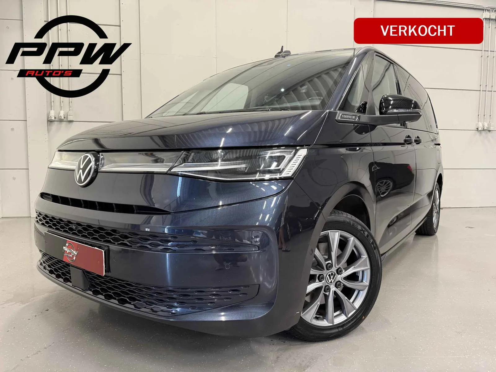 Volkswagen Multivan (2023) — foto 1