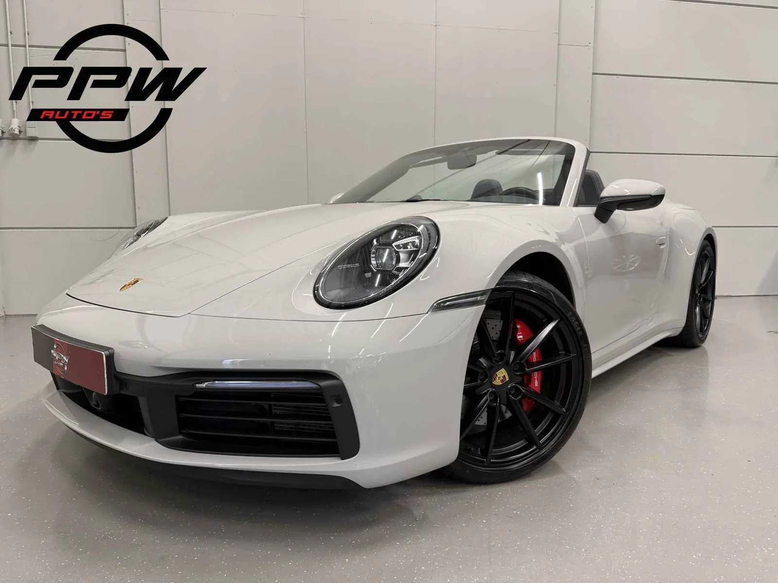 Porsche 911 (2021) — foto 1