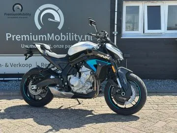 CFMoto 675 NK (2026) — foto 1