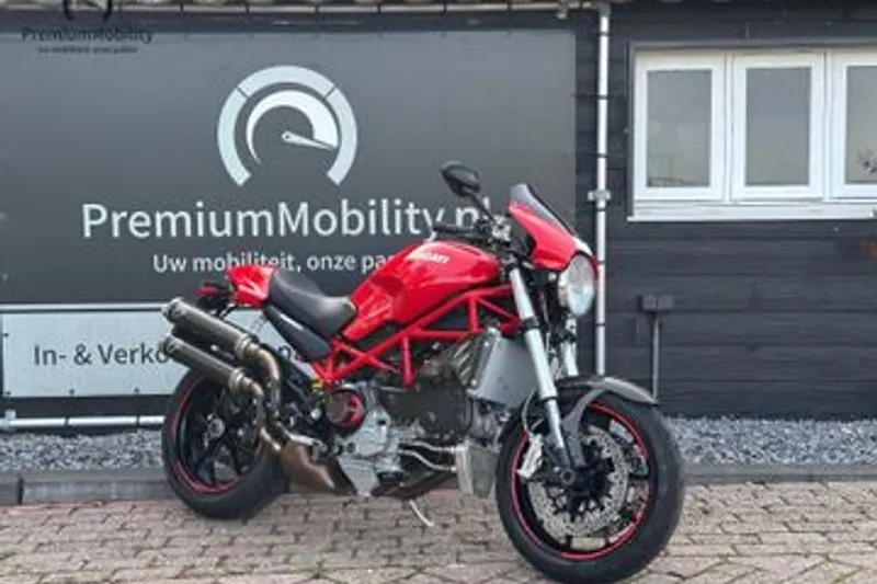 Ducati Monster S4R/RS (2007)
