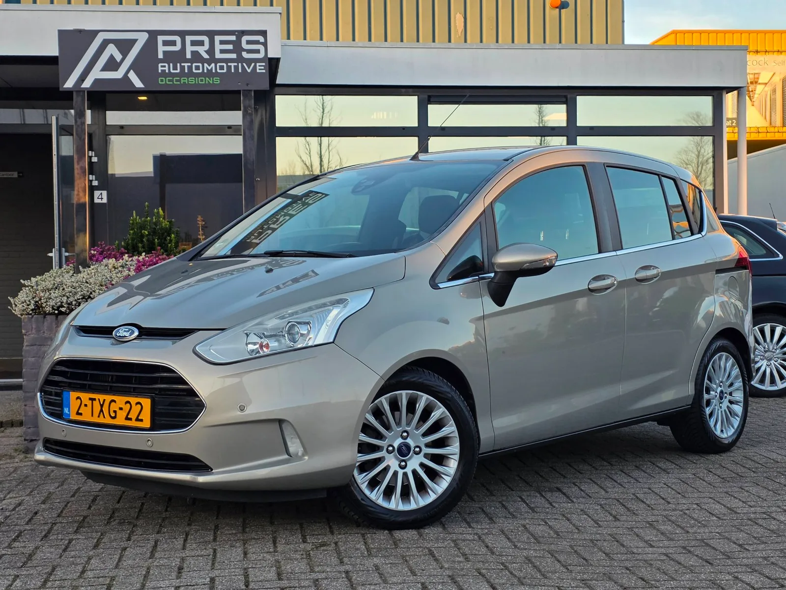 Ford B-Max (2014) — foto 1
