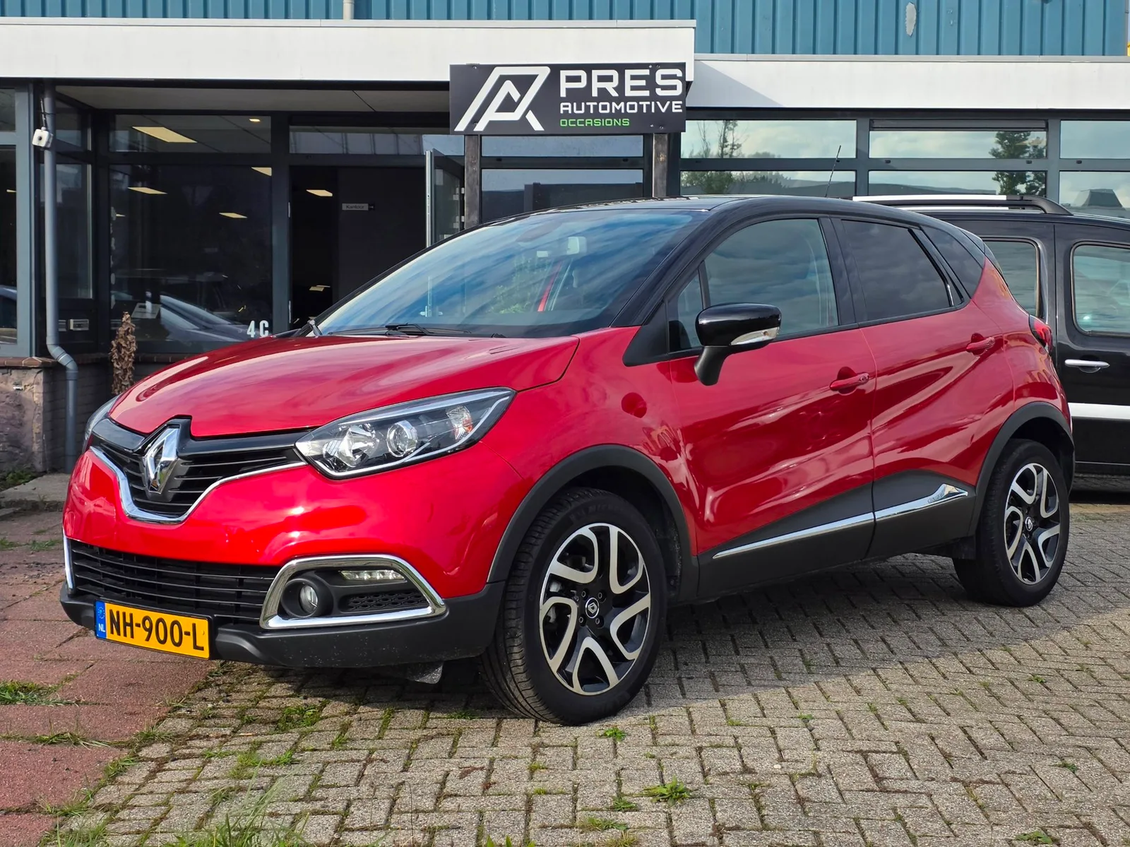Renault Captur (2017) — foto 1