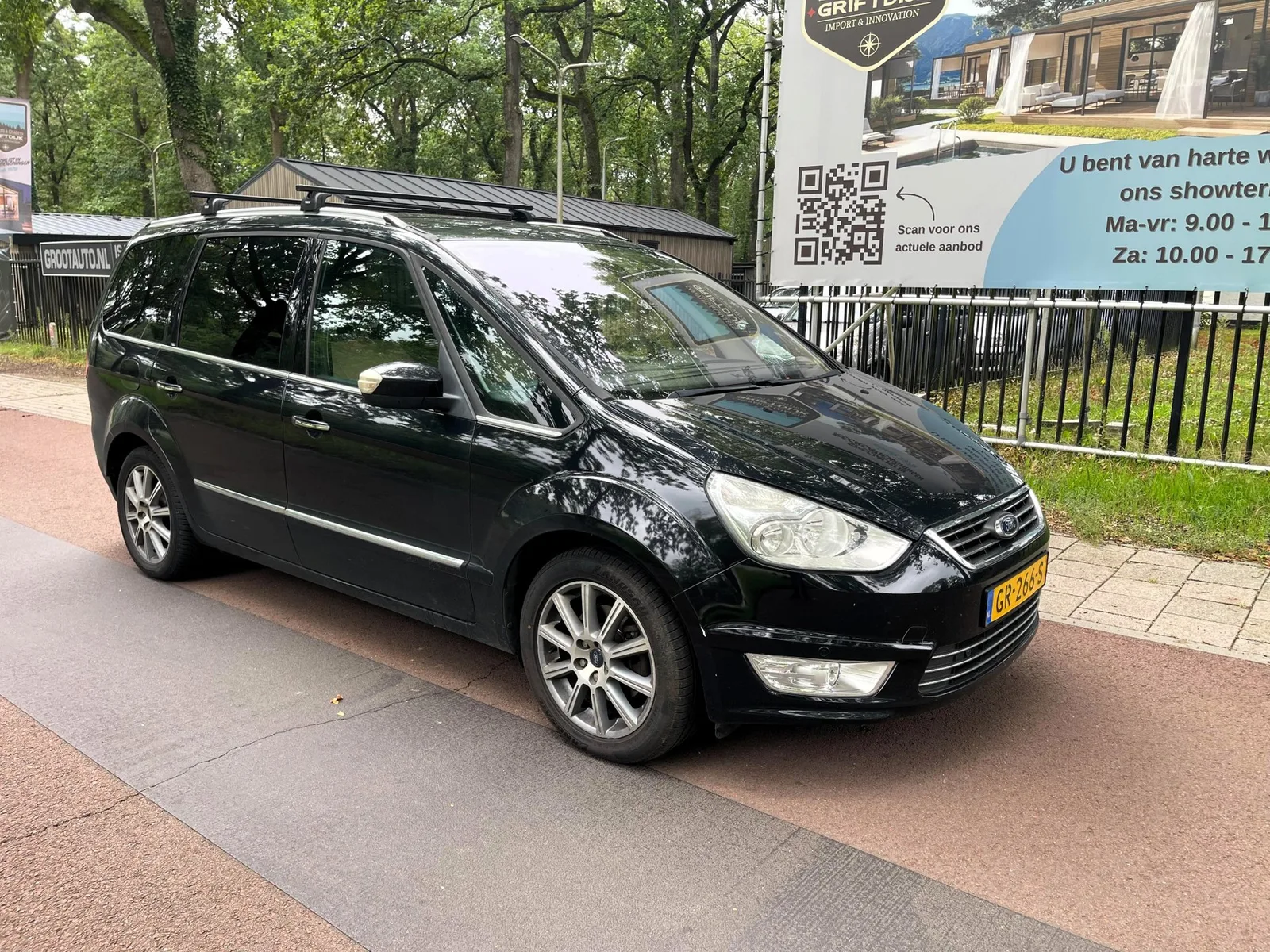 Ford Galaxy (2011) — foto 1