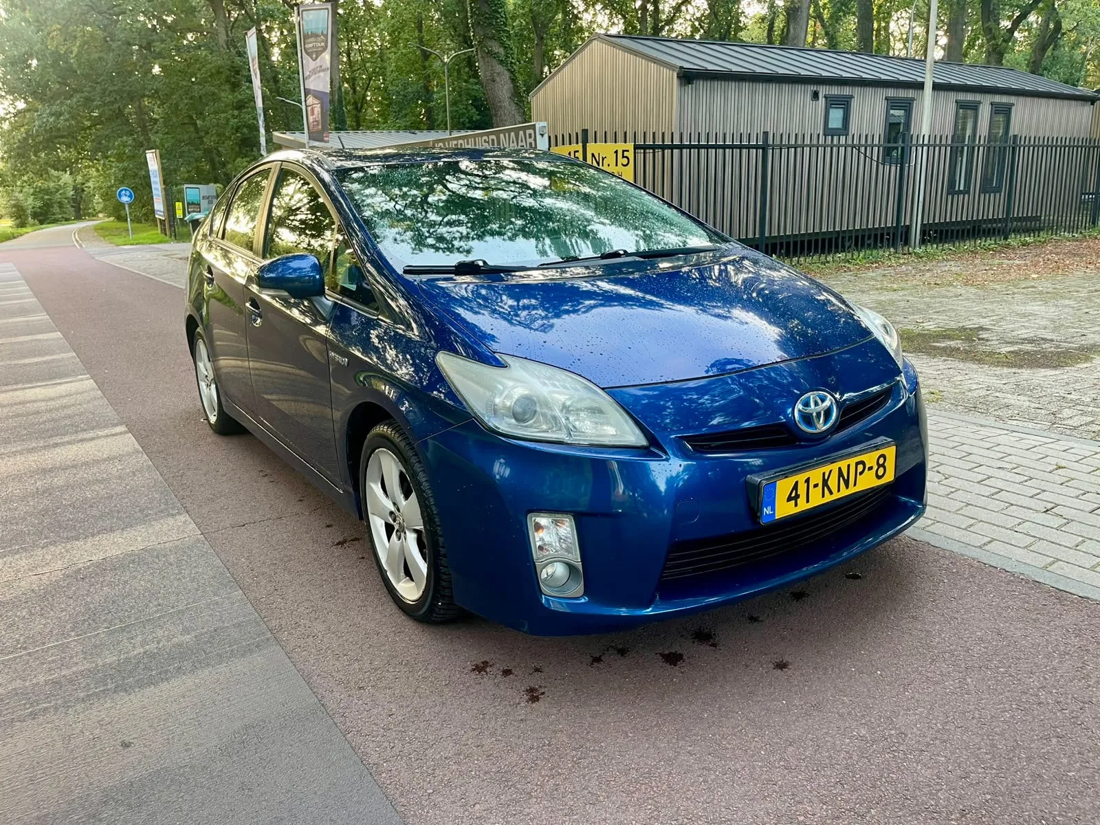 Toyota Prius (2010) — foto 1