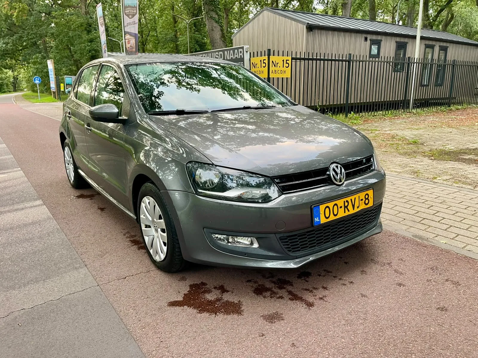 Volkswagen Polo (2011) — foto 1