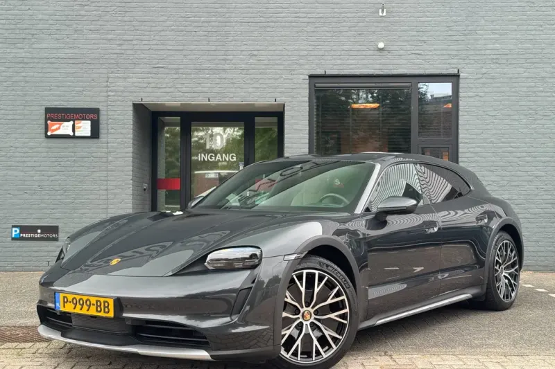Porsche Taycan (2022)
