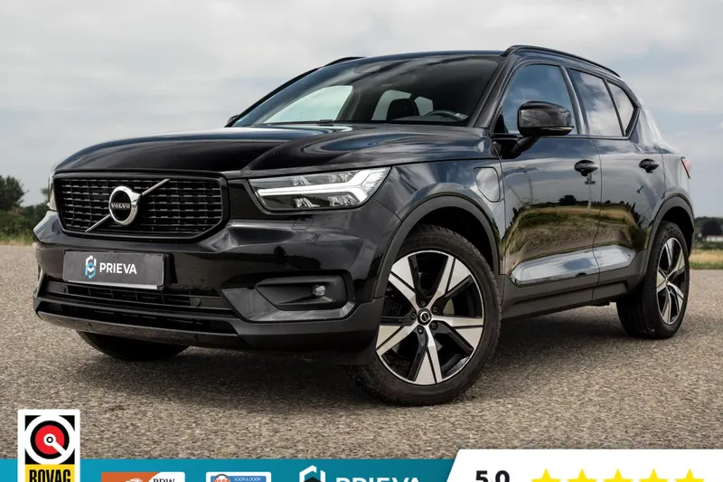 Volvo XC40 (2022)