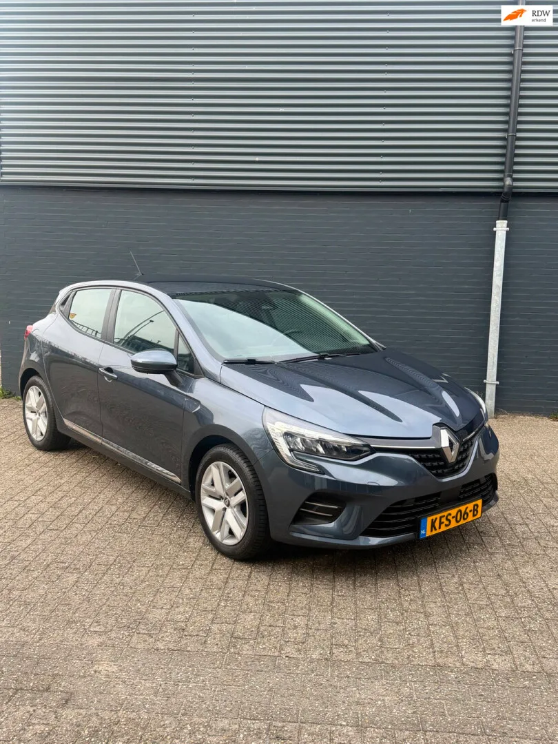 Renault Clio (2023) — foto 1