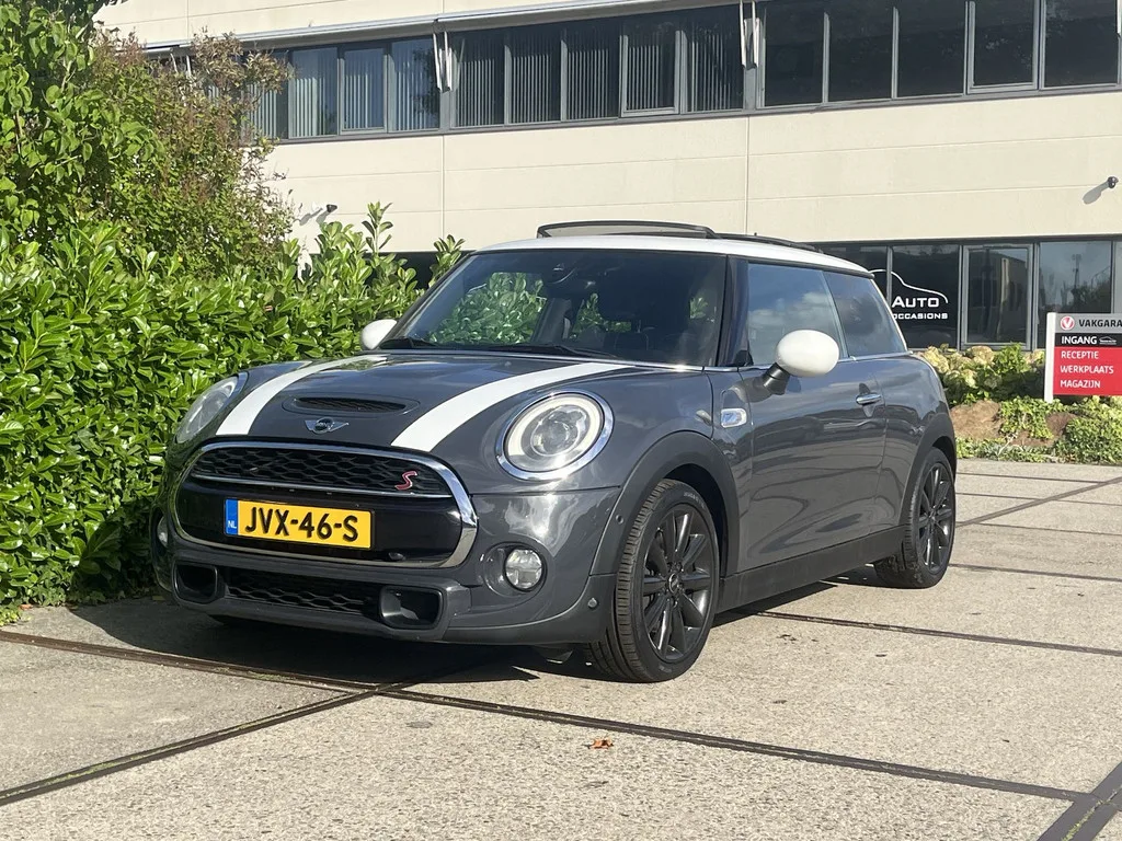MINI Cooper S (2015) — foto 1