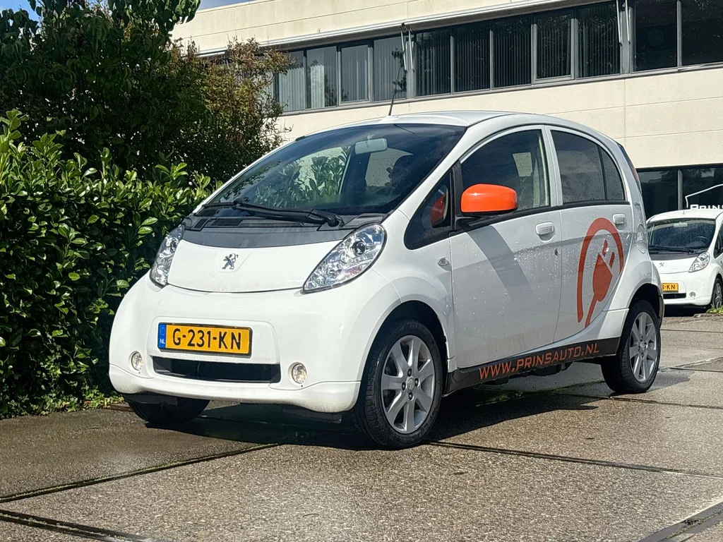 Peugeot iOn (2019) — foto 1