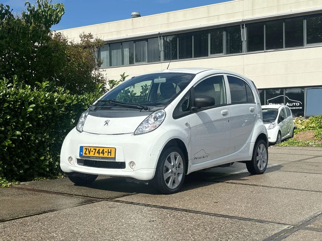 Peugeot iOn (2019) — foto 1