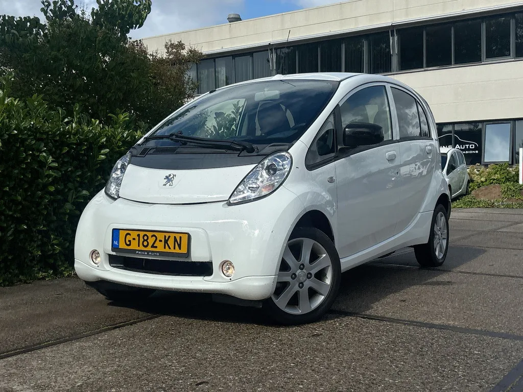 Peugeot iOn (2019) — foto 1