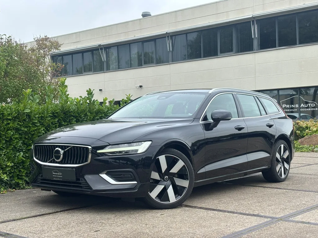 Volvo V60 (2023) — foto 1