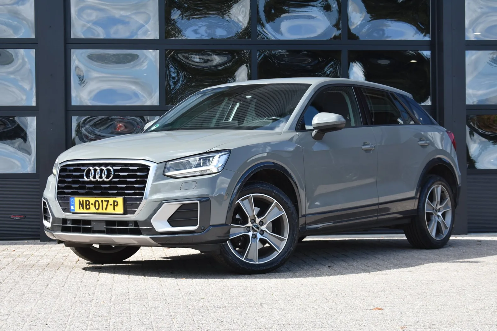 Audi Q2 (2017) — foto 1
