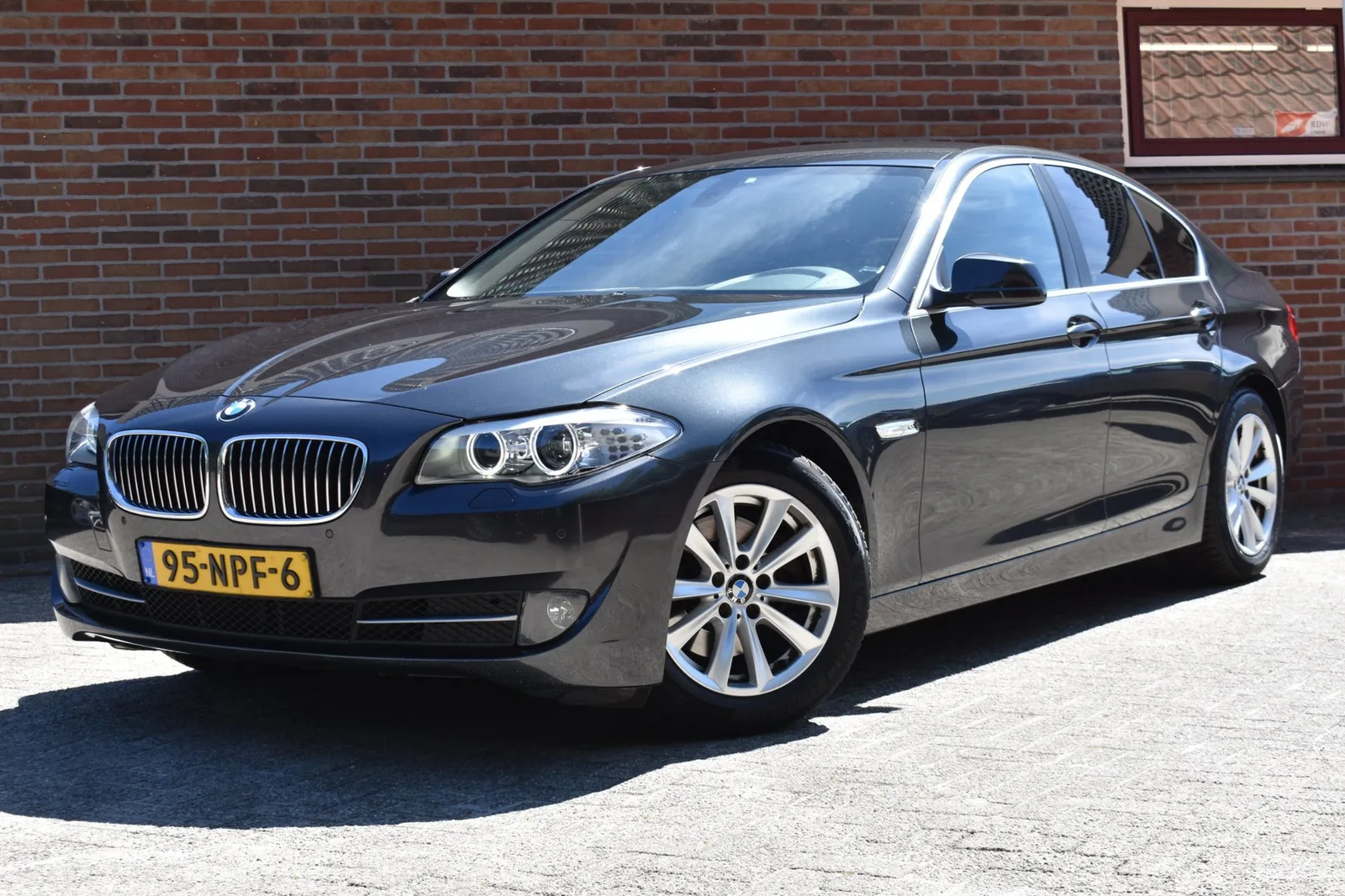 BMW 5-Serie (2010) — foto 1