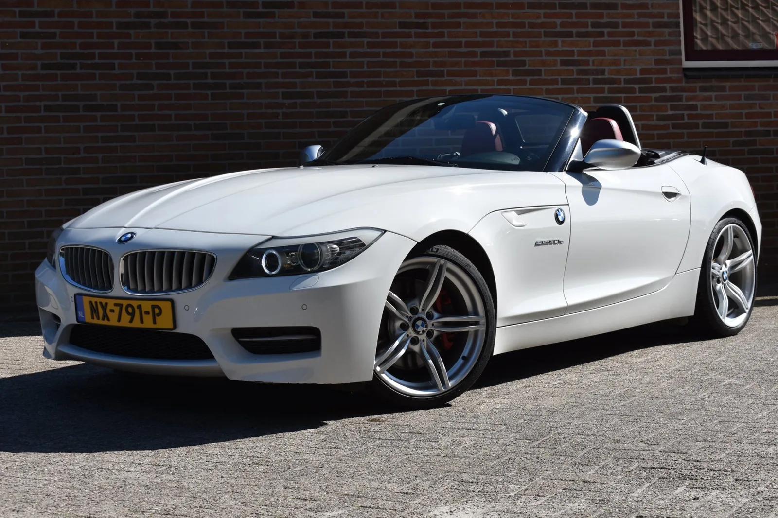 BMW Z4 (2011) — foto 1