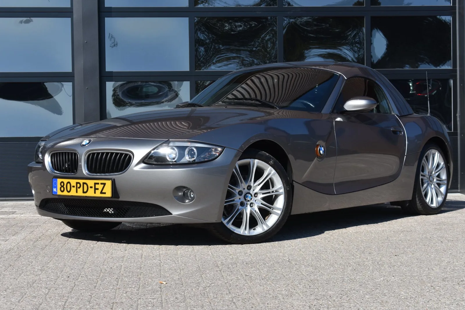 BMW Z4 (2004) — foto 1