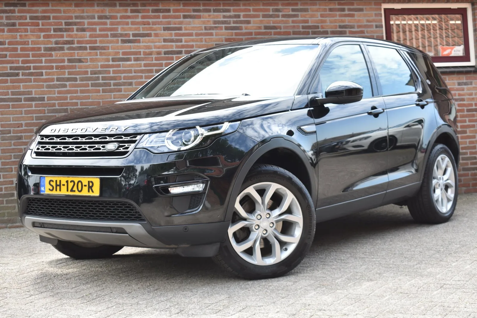 Land Rover Discovery Sport (2018) — foto 1
