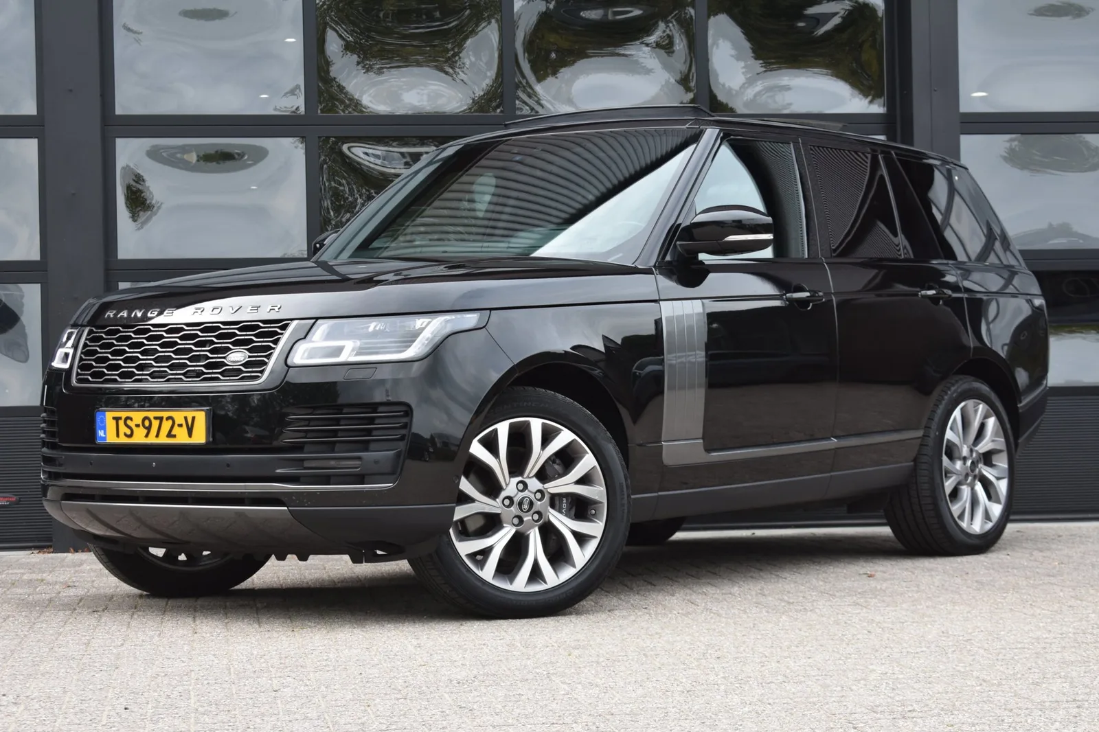 Land Rover Range Rover (2018) — foto 1