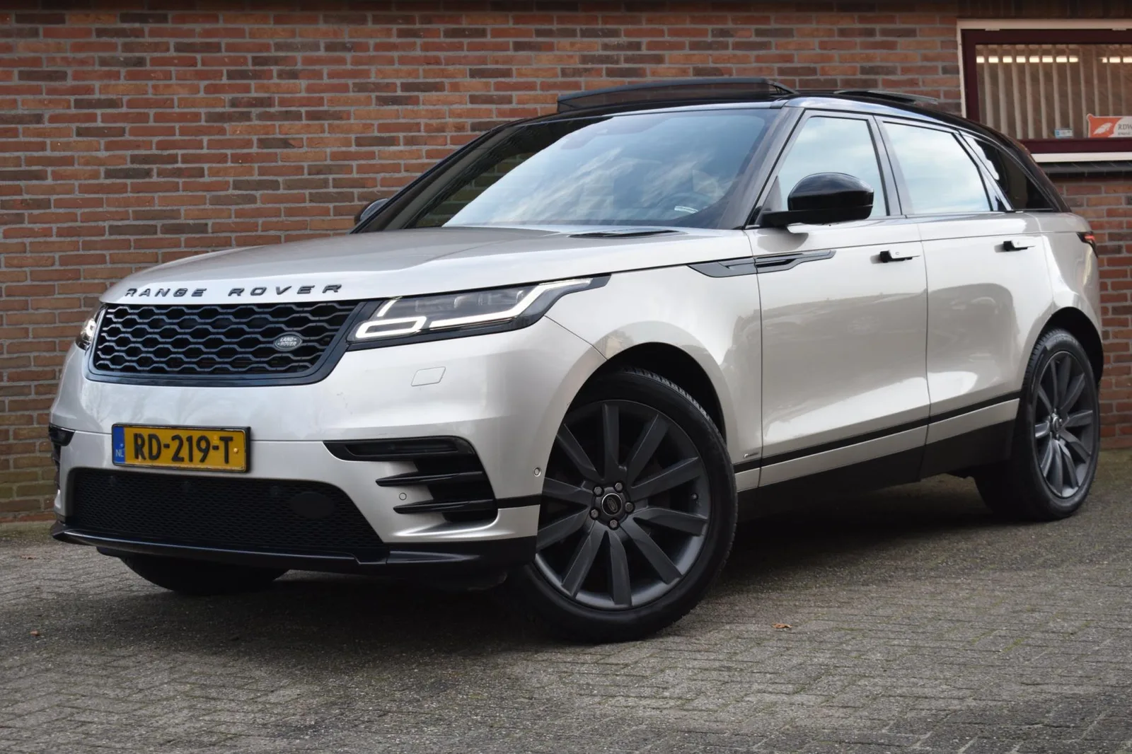 Land Rover Range Rover Velar (2017) — foto 1