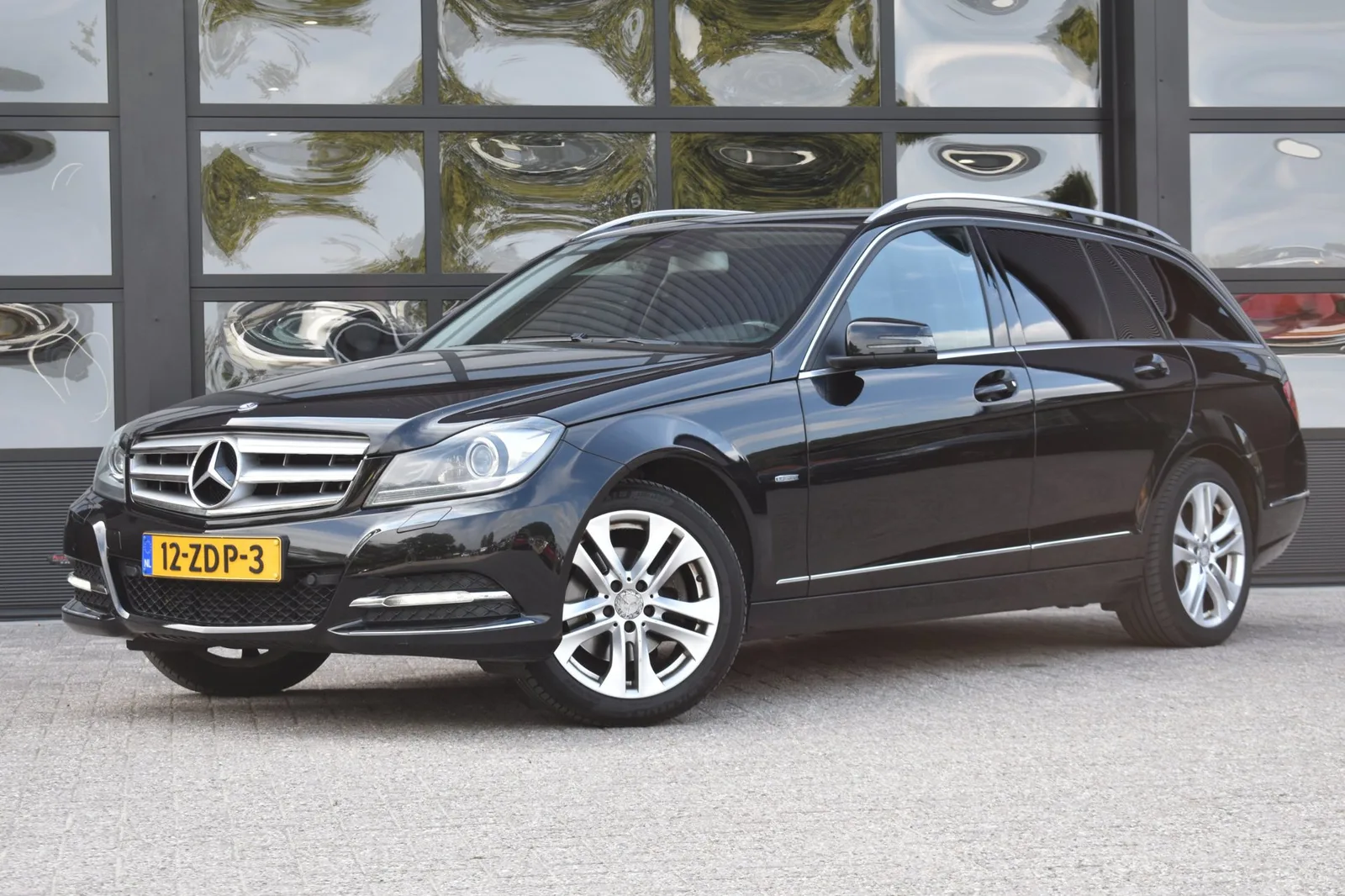 Mercedes-Benz C-Klasse (2011) — foto 1