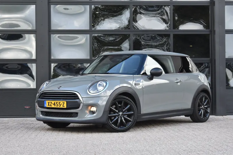 MINI One (2019)