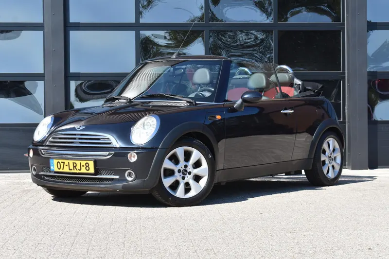 MINI Cabrio (2005)