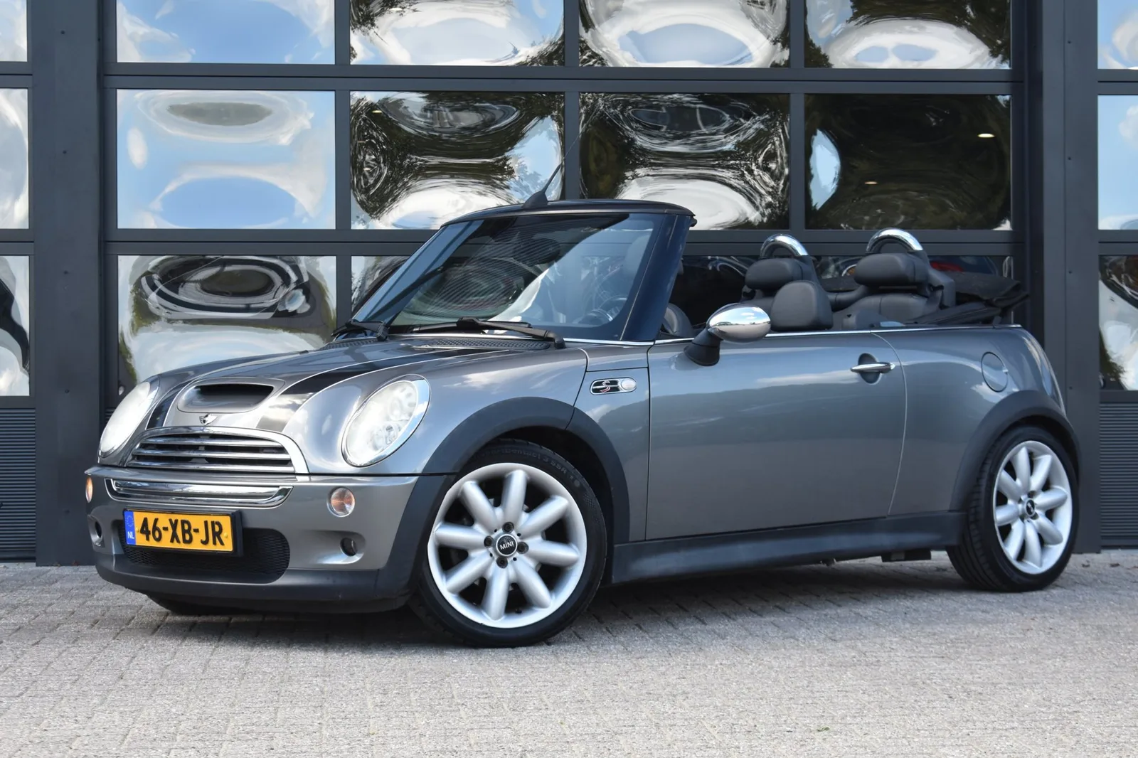 MINI Cabrio (2006) — foto 1
