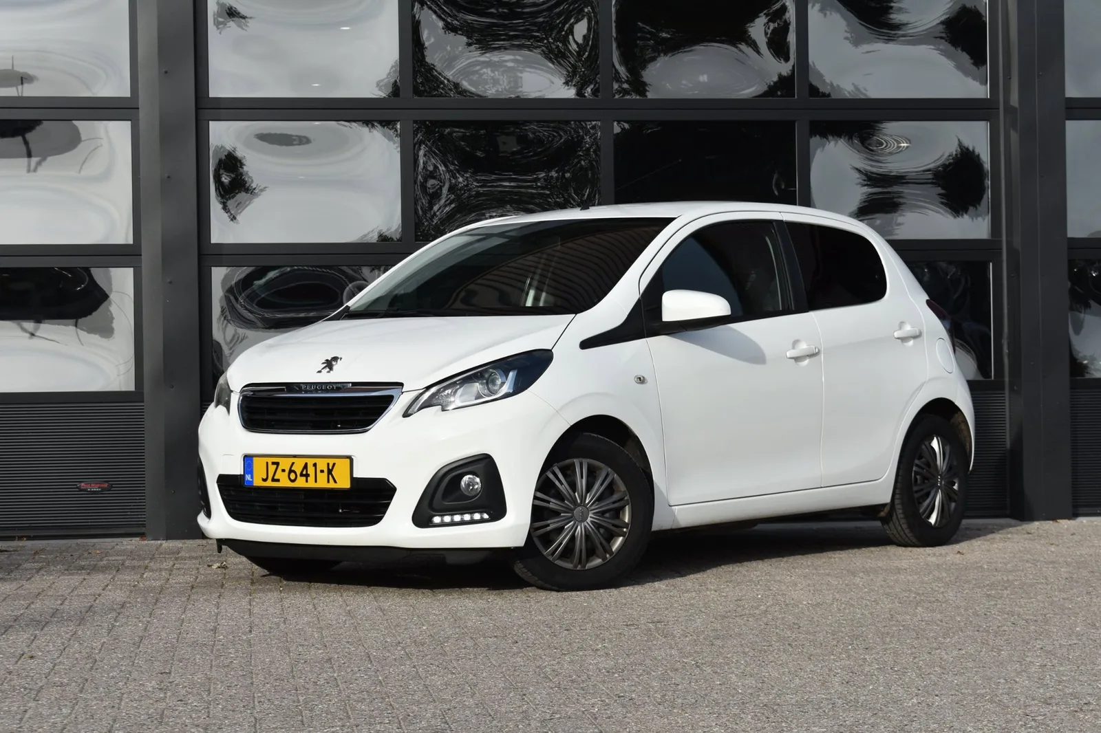 Peugeot 108 (2016) — foto 1