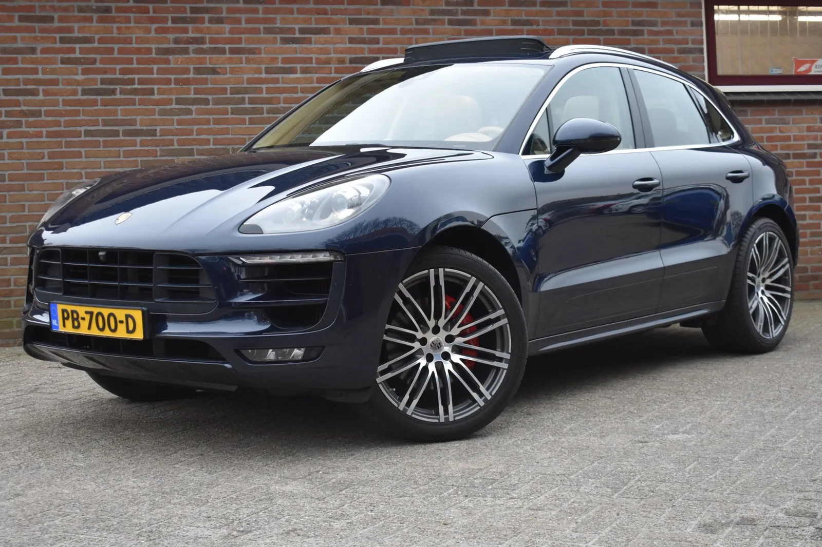 Porsche Macan (2017) — foto 1