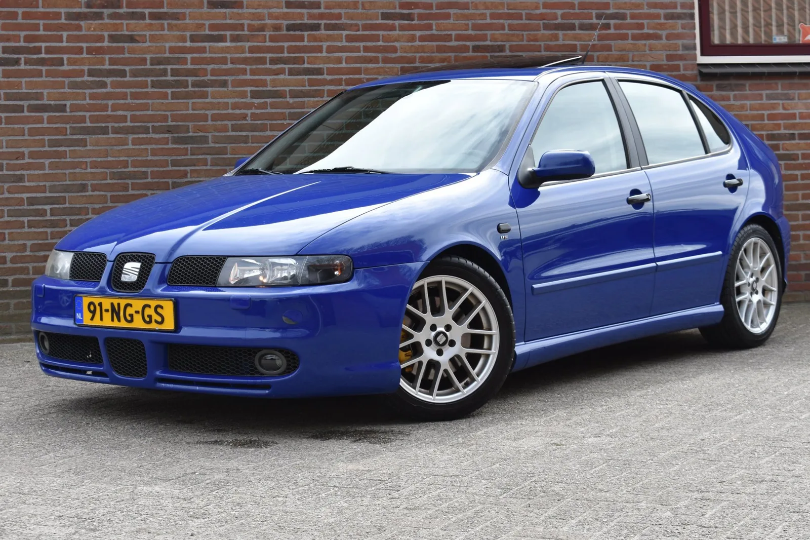 SEAT Leon (2003) — foto 1