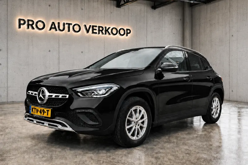 Mercedes-Benz GLA (2022)