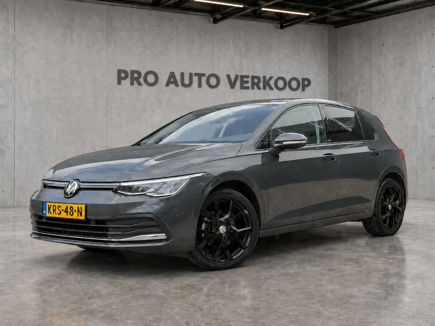 Volkswagen Golf (2024) — foto 1