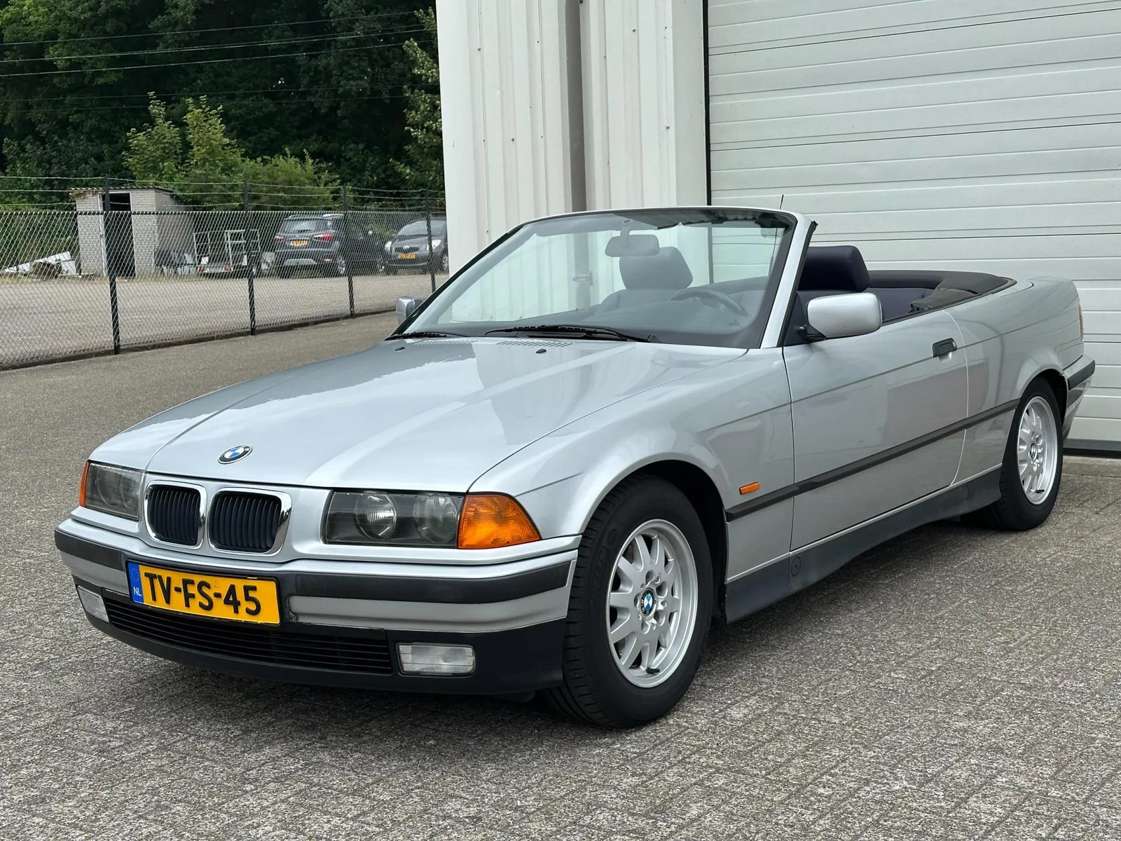 BMW 3-Serie (1998) — foto 1