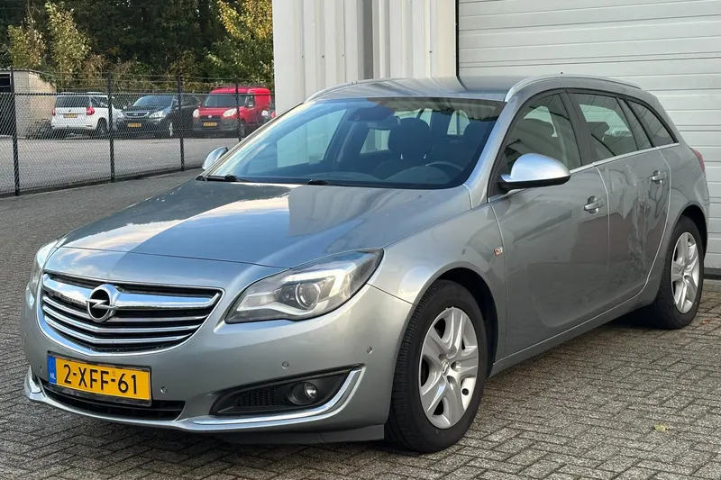 Opel Insignia Sports Tourer (2014)