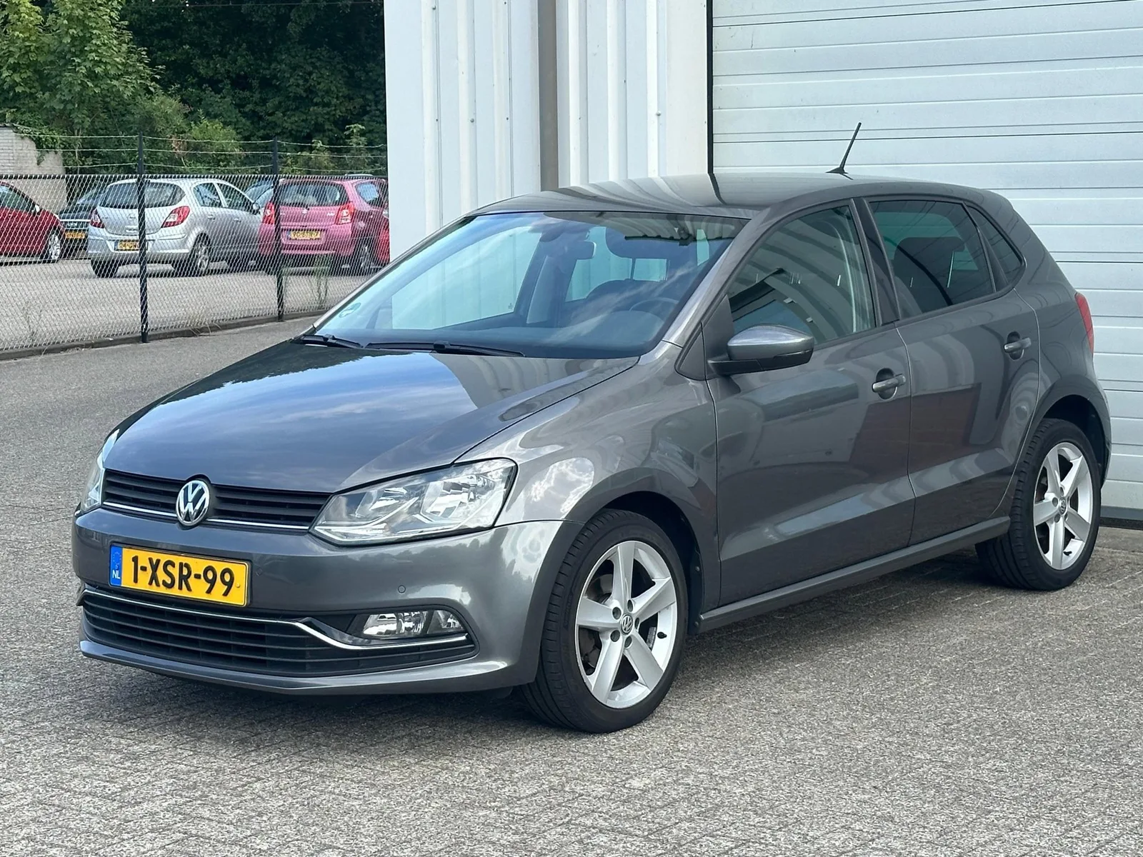 Volkswagen Polo (2014) — foto 1